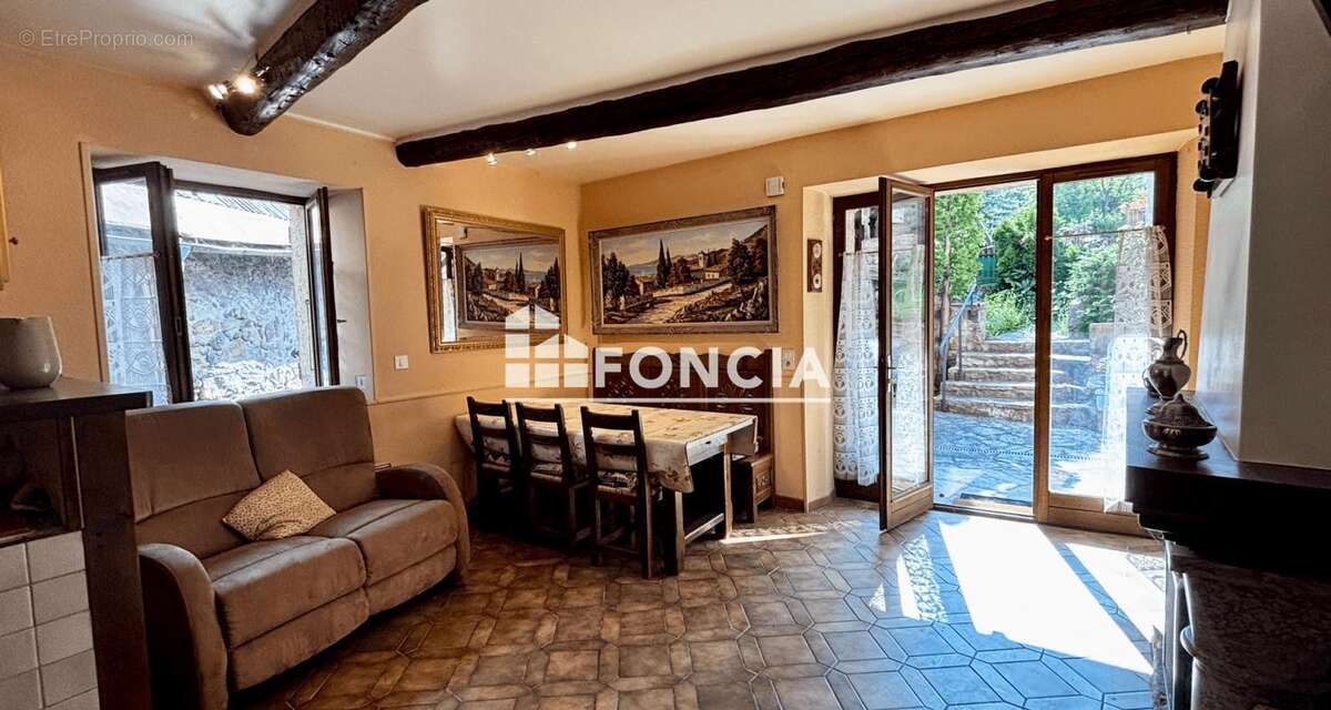 Appartement à SAINT-CHAFFREY