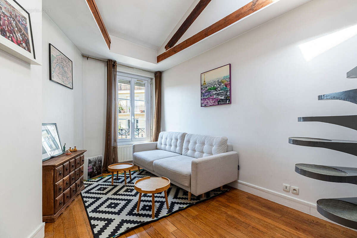 Appartement à PARIS-15E