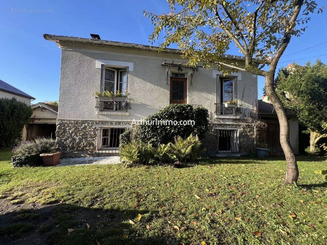 Maison à SUCY-EN-BRIE