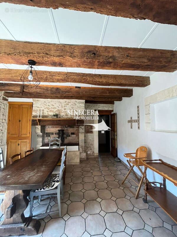 Maison à MONTAGRIER