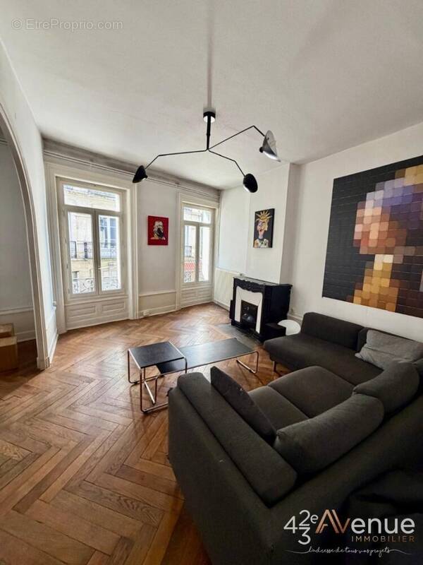 Appartement à SAINT-ETIENNE