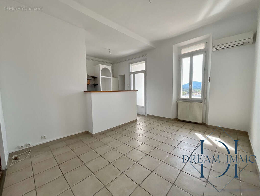 Appartement à HYERES