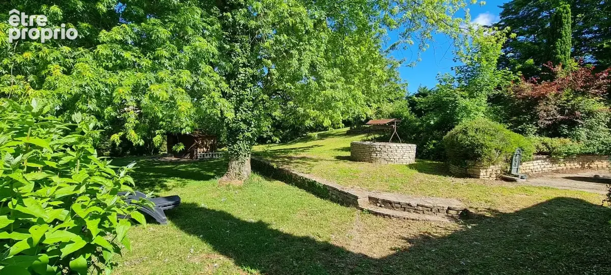 DEMEURE DE CHARME 180 m2 - grand garage - piscine - parc - photo 13
