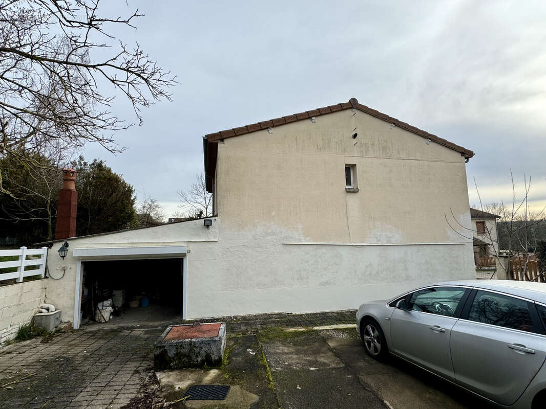 Maison à SOUVIGNY