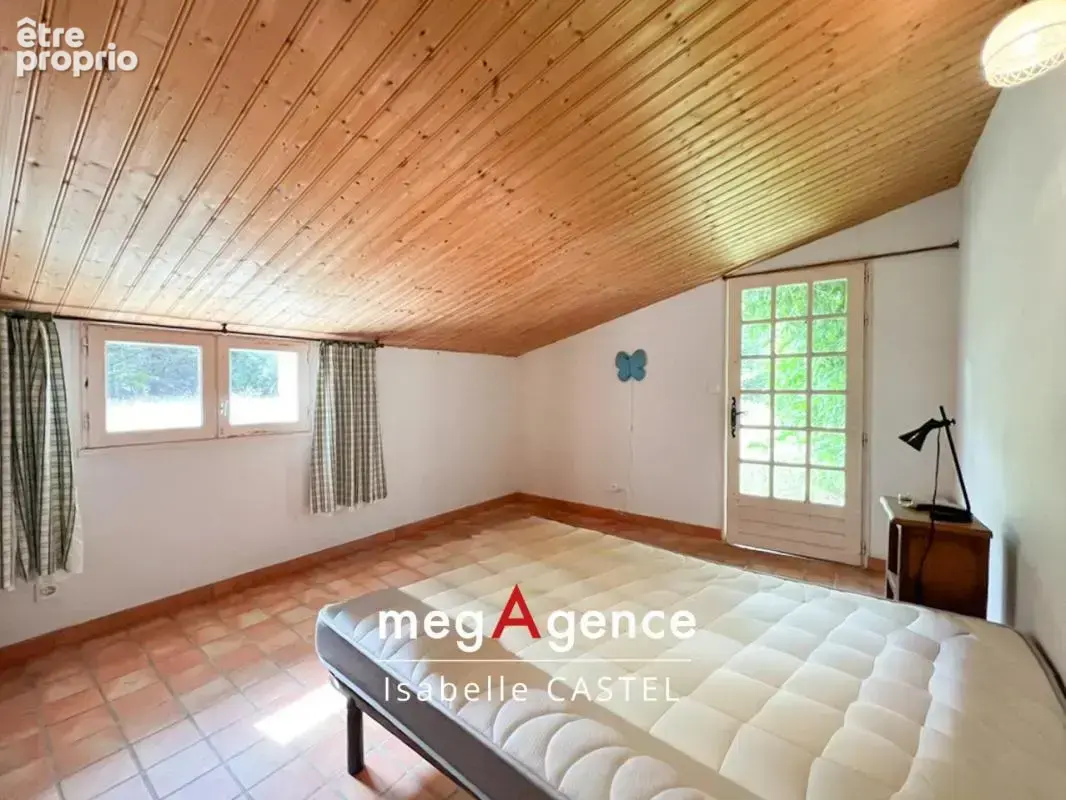 Une propriété rare à La Barre-de-Monts : 175 m² habitables, 6 500 m² de terrain et la plage accessible à pied - photo 7