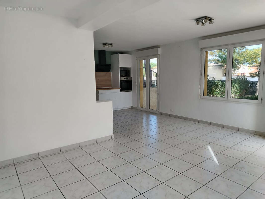 Maison à SAINTE-MARIE