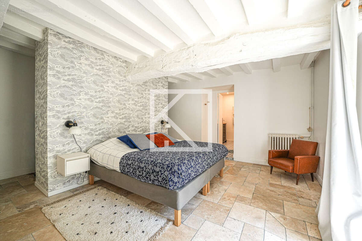 Maison 206 m² à Chaze-Sur-Argos  - photo 9