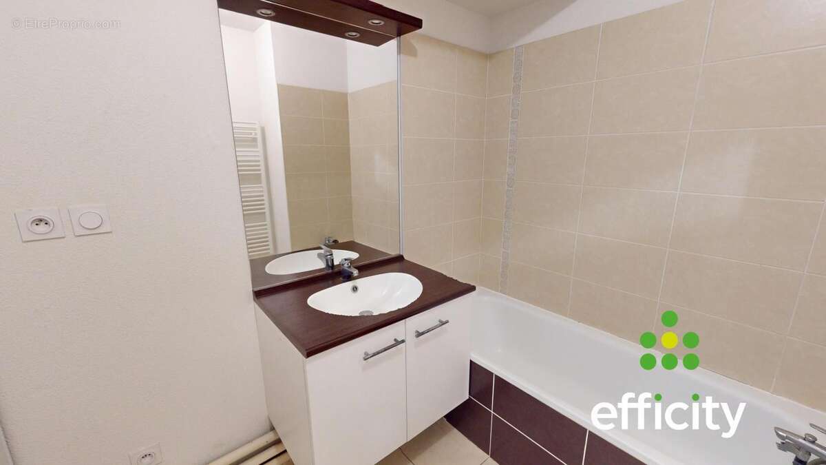 Appartement à OULLINS