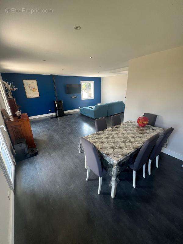 Maison à SAINT-LOUBES