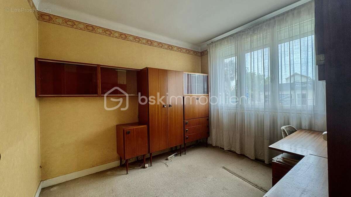 Maison à VILLENEUVE-LE-ROI