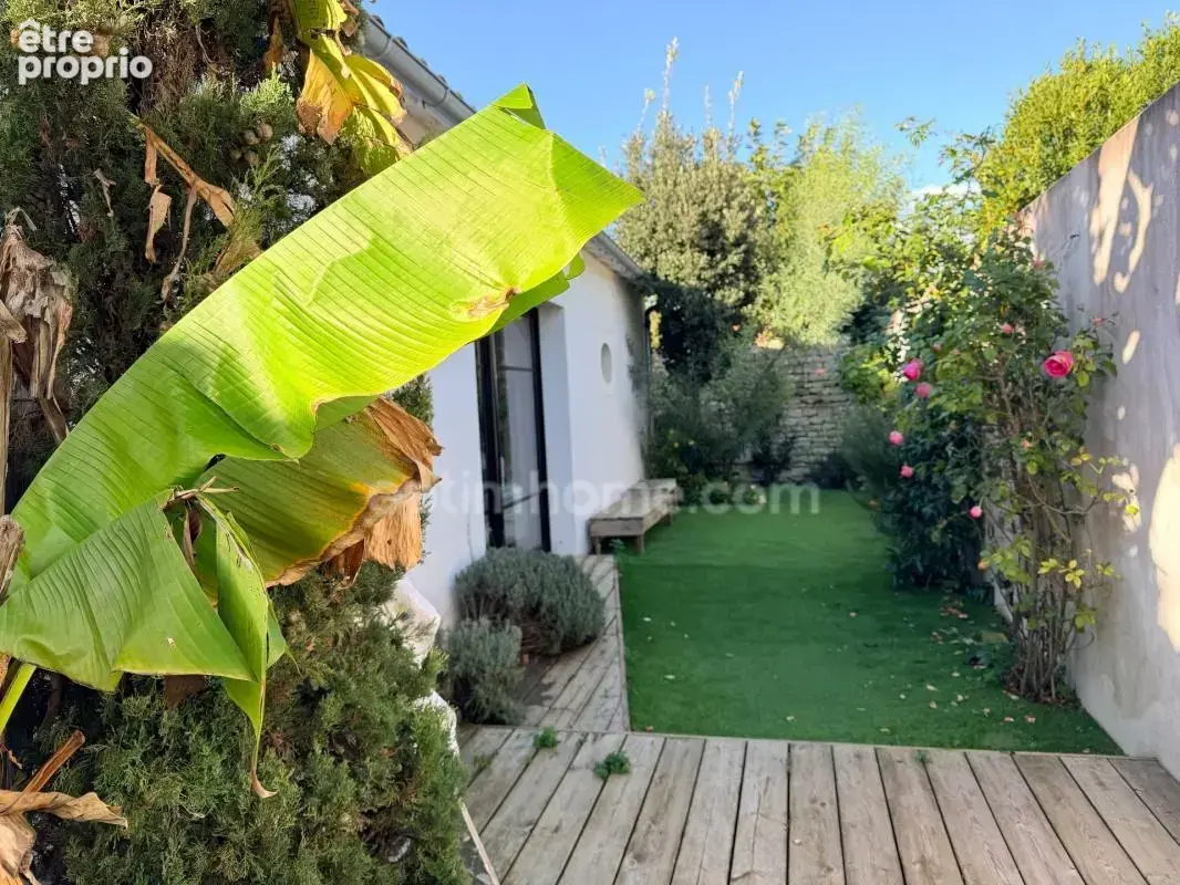 A saisir maison de plain pieds récente en  plein cœur du village  au Bois-Plage-en-Ré – - photo 10