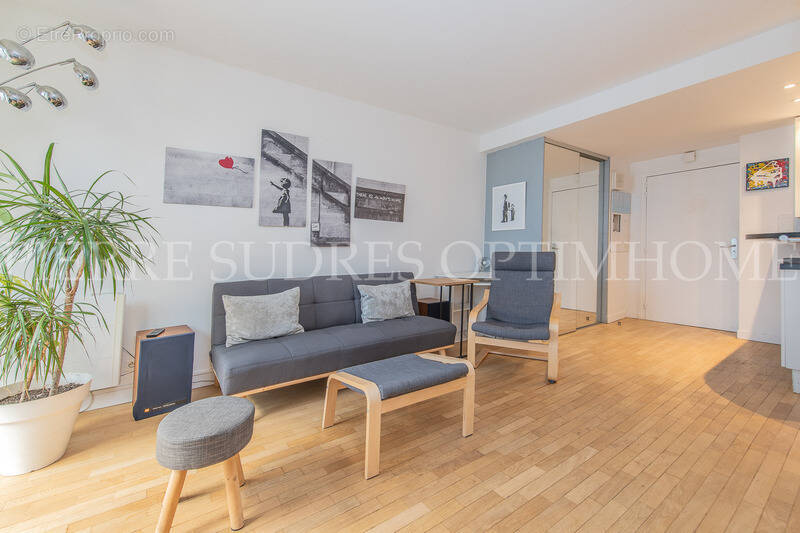 Appartement à PARIS-18E