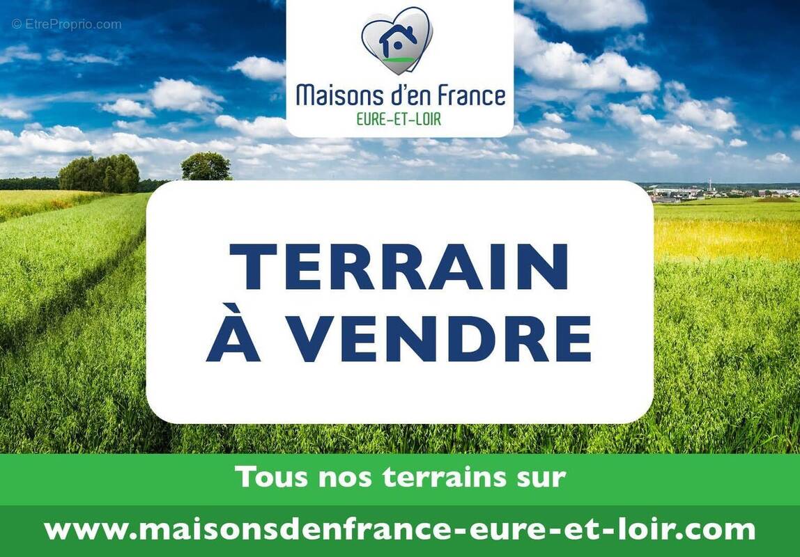 Terrain à TREMBLAY-LES-VILLAGES