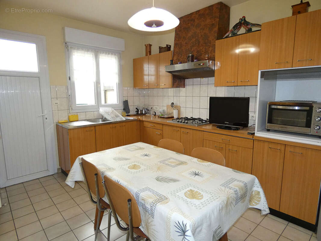 Maison à SAINT-HILAIRE-DU-HARCOUET