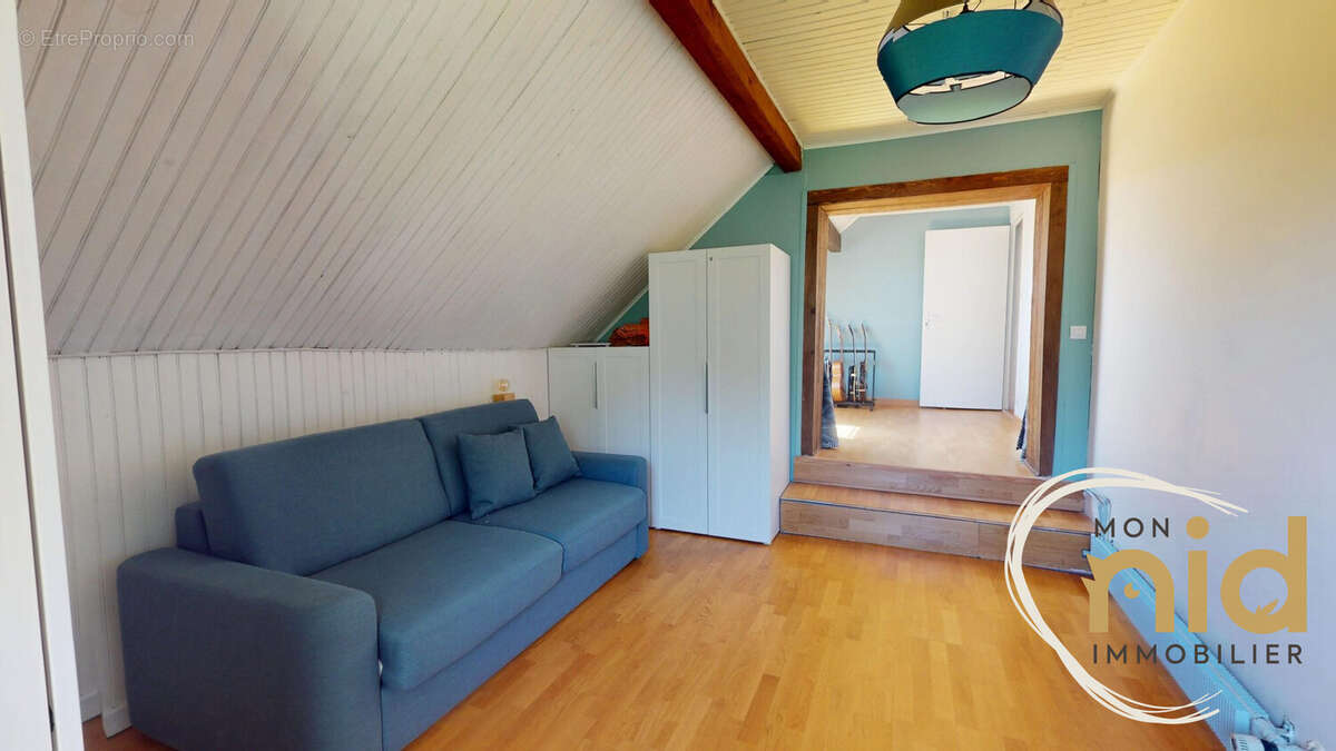 Maison 140 m² à Miribel-Lanchatre  - photo 8