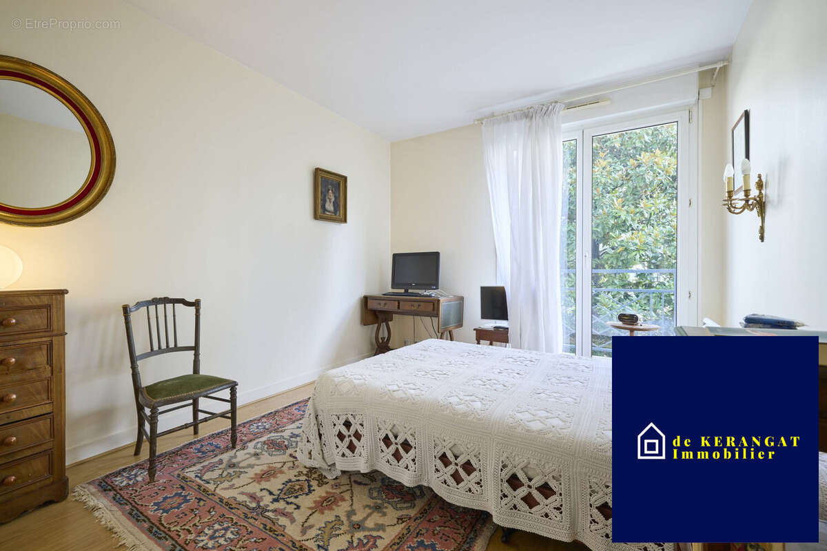 Appartement à LE PLESSIS-ROBINSON