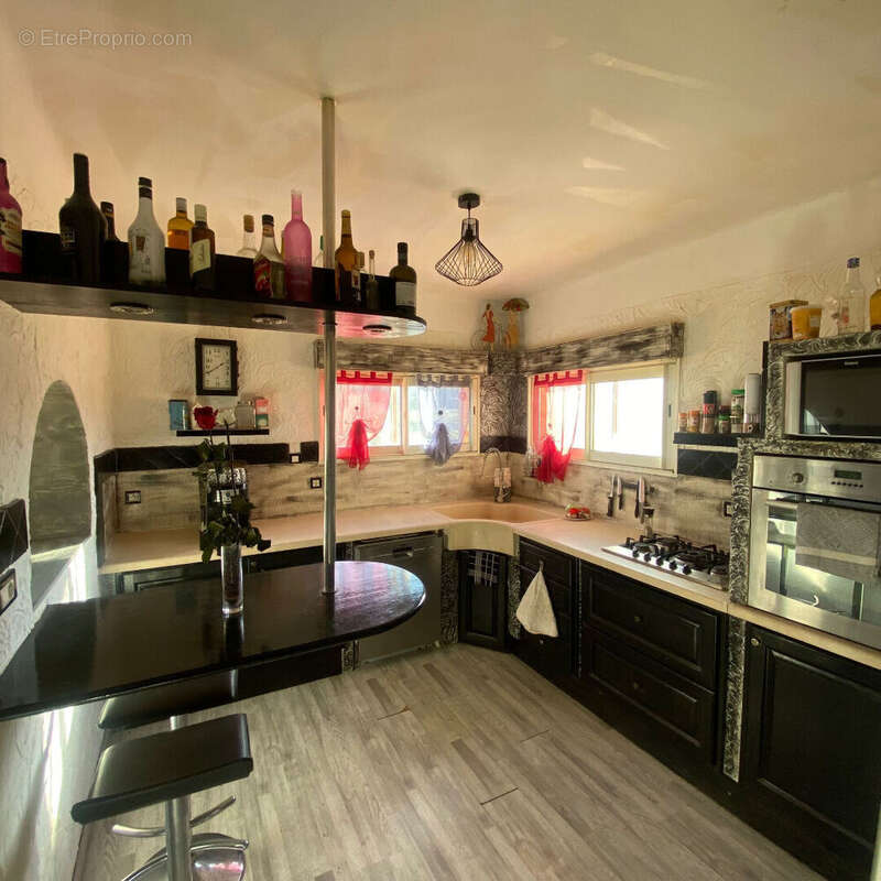 Maison à ROQUEMAURE