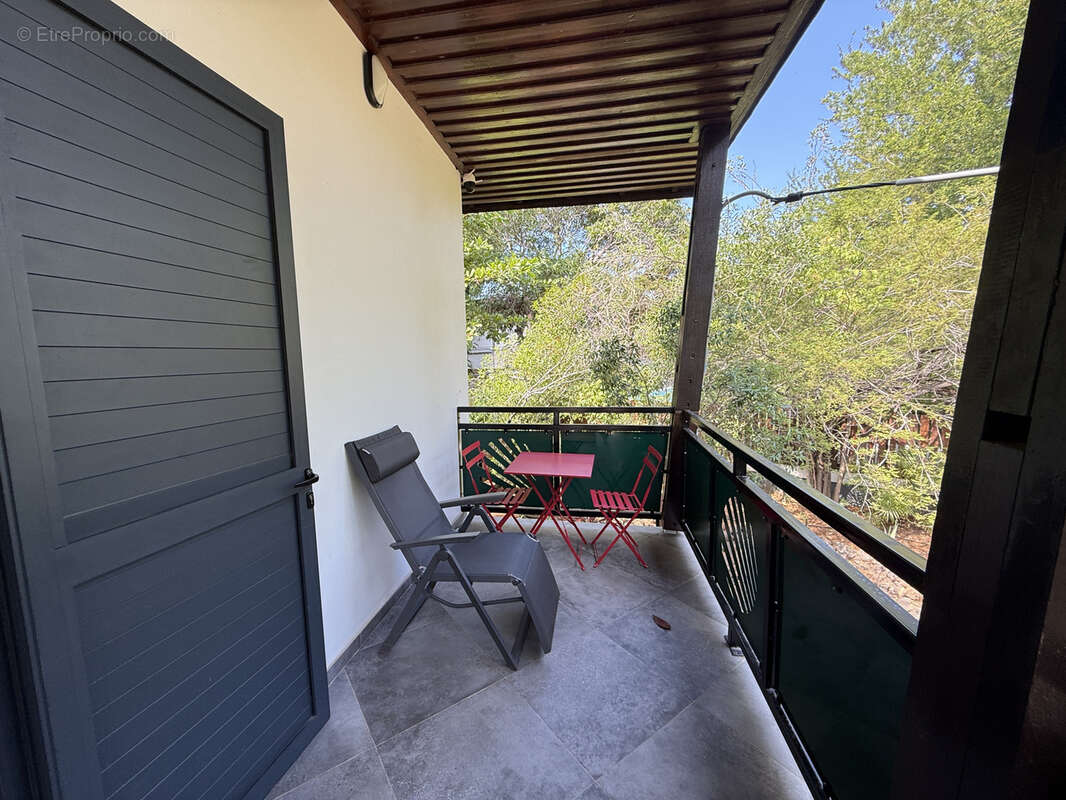 Appartement à L'ETANG-SALE