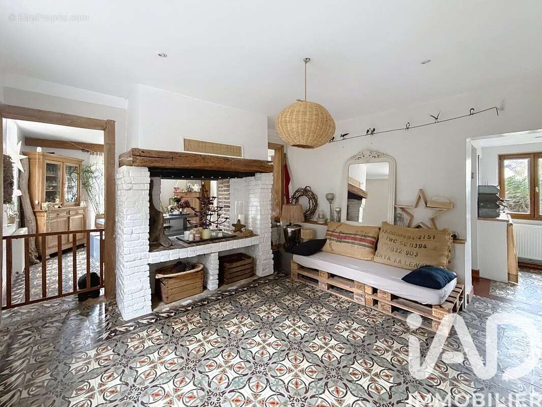 Maison 225 m² à Bourg-Achard  - photo 4