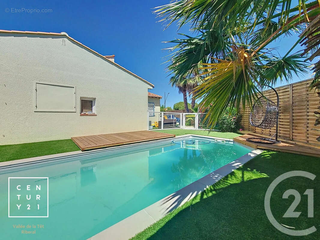 Maison à SAINT-ESTEVE