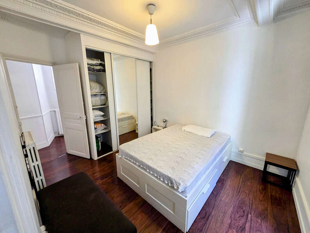 M° Sèvres - Lecourbe  - 6P + Chambre de service - photo 4