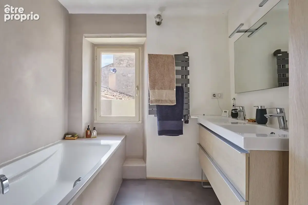 Mallemort - Maison de village 5 pièces avec extérieur - atelier - photo 12