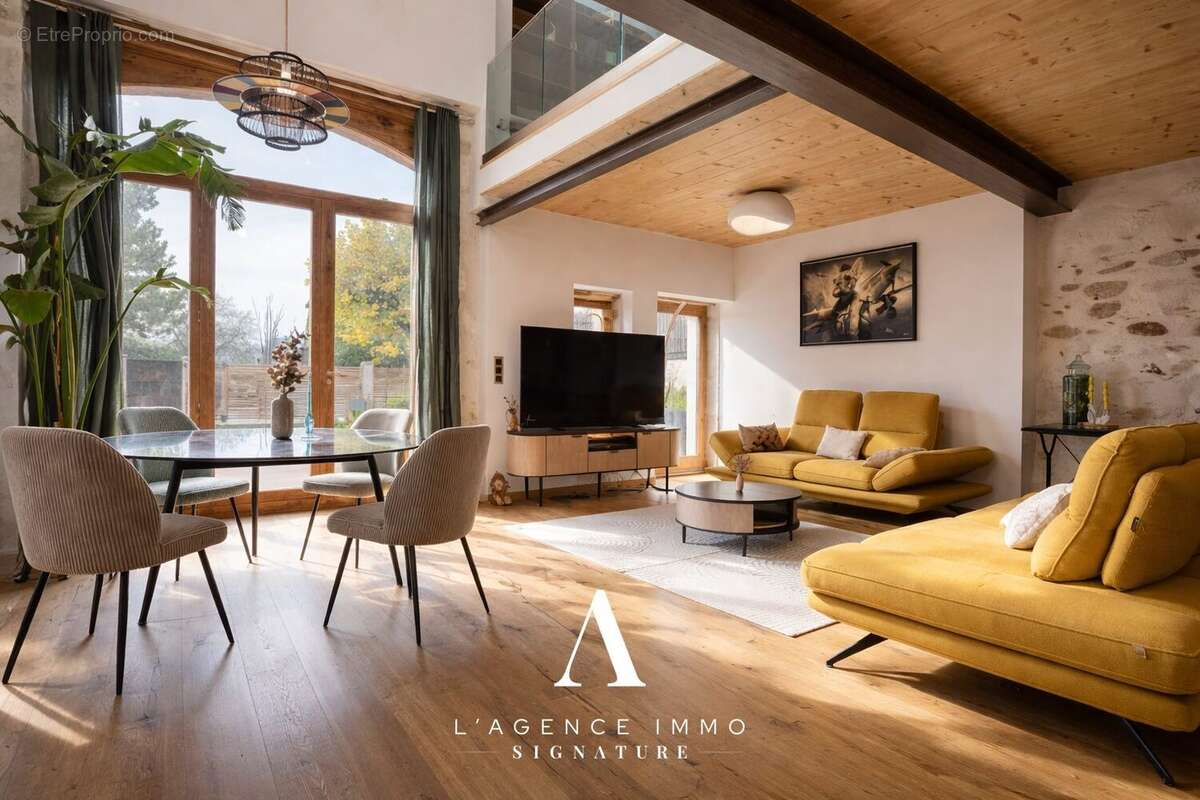 Maison 203 m² à Leaz  - photo 5