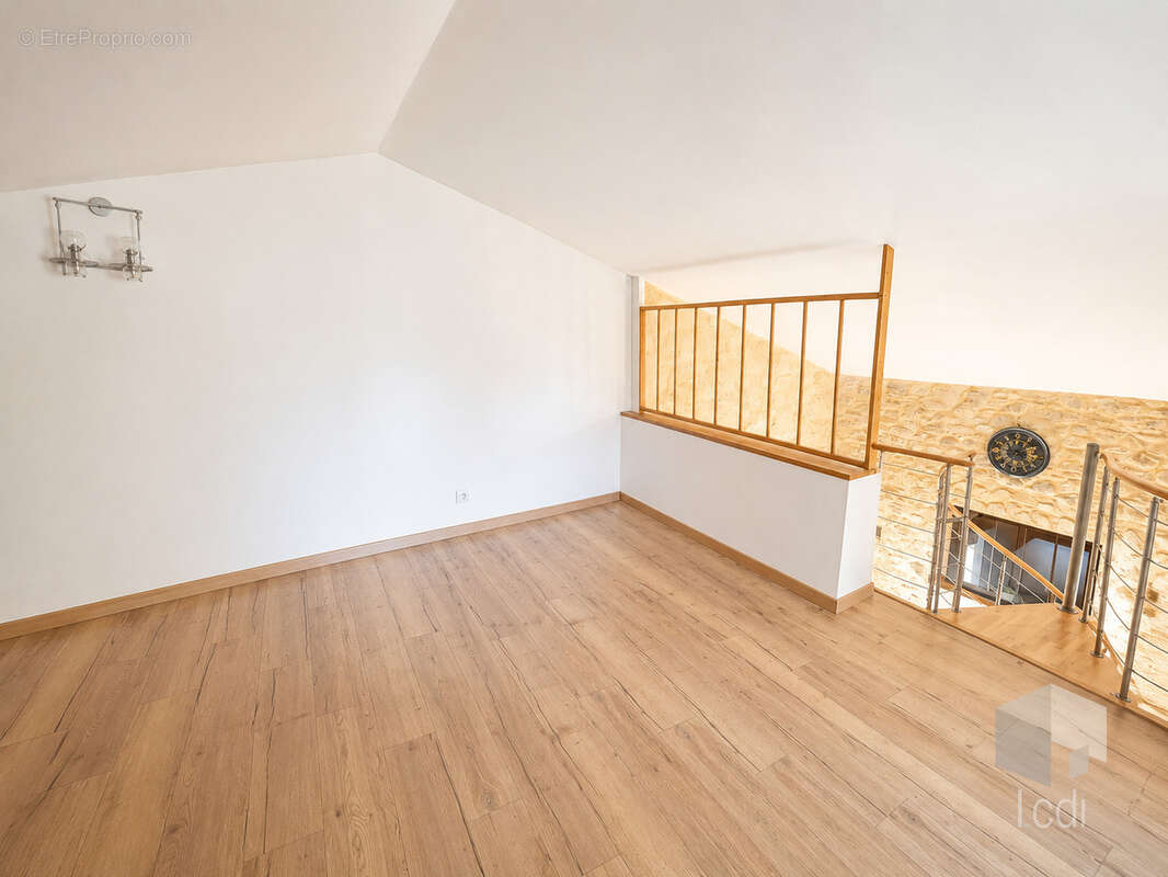 Maison à CHAROLS