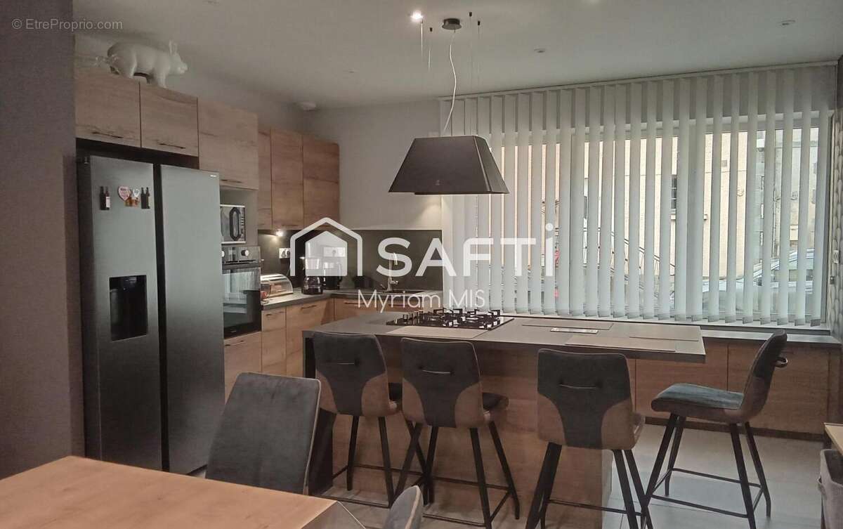 Photo 2 - Maison à CARENTOIR