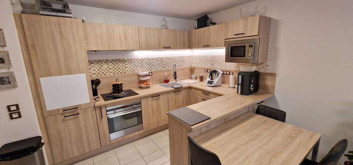 Appartement à ROQUEBRUNE-SUR-ARGENS