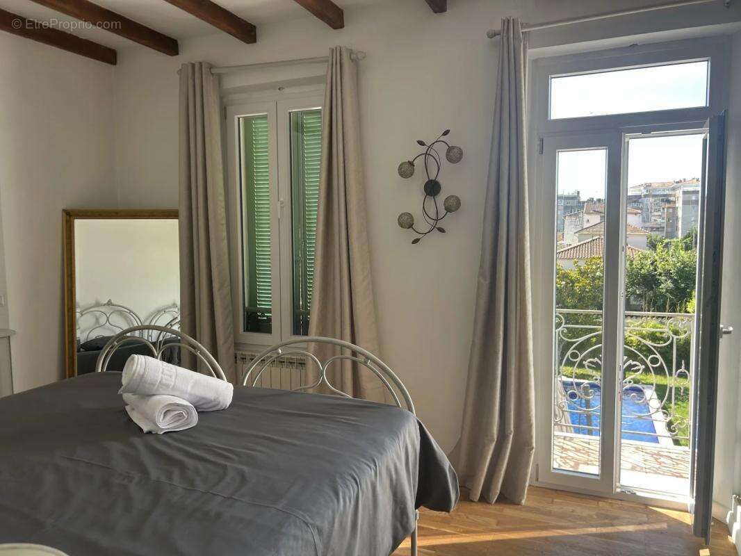 Maison à VALLAURIS