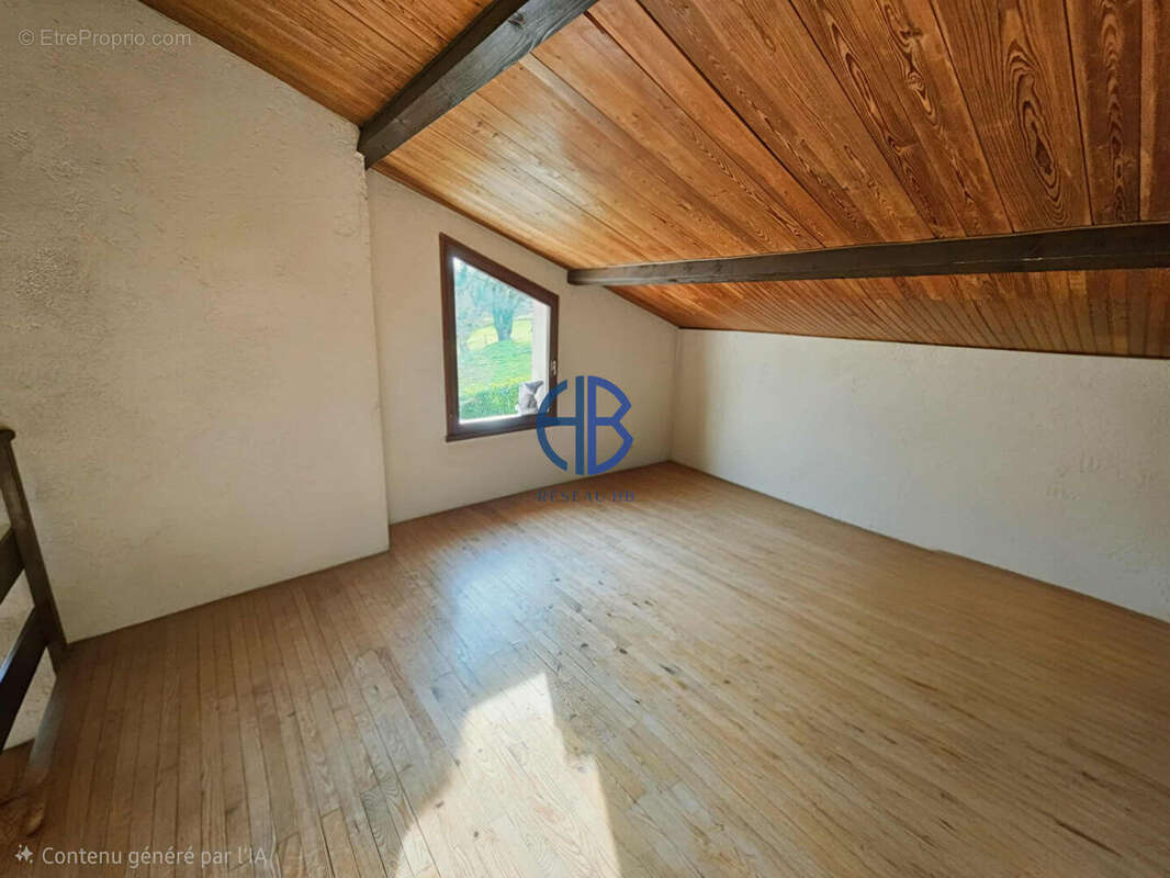 Maison à BONNEFAMILLE