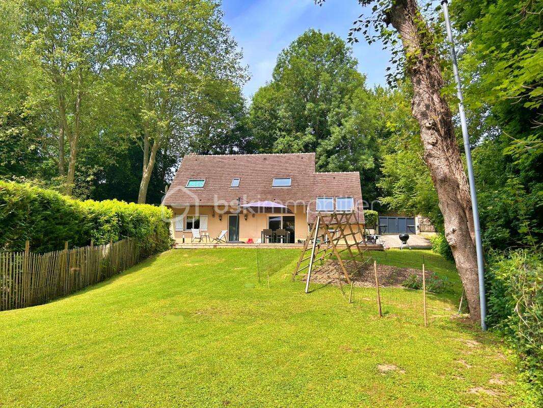 Maison à NEAUPHLE-LE-VIEUX