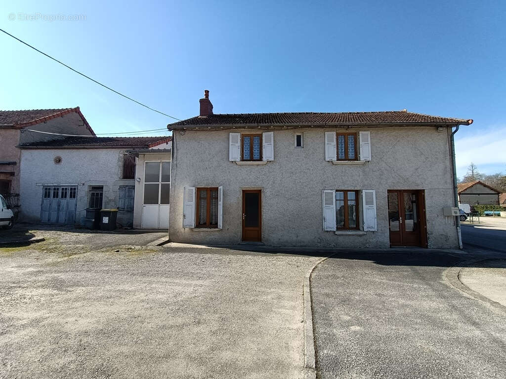 Maison à SAINT-POURCAIN-SUR-SIOULE