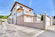 Appartement à CHAVANOZ