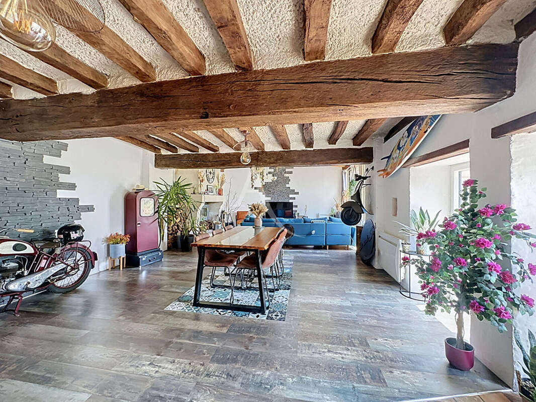Maison à BEAUFORT-EN-VALLEE
