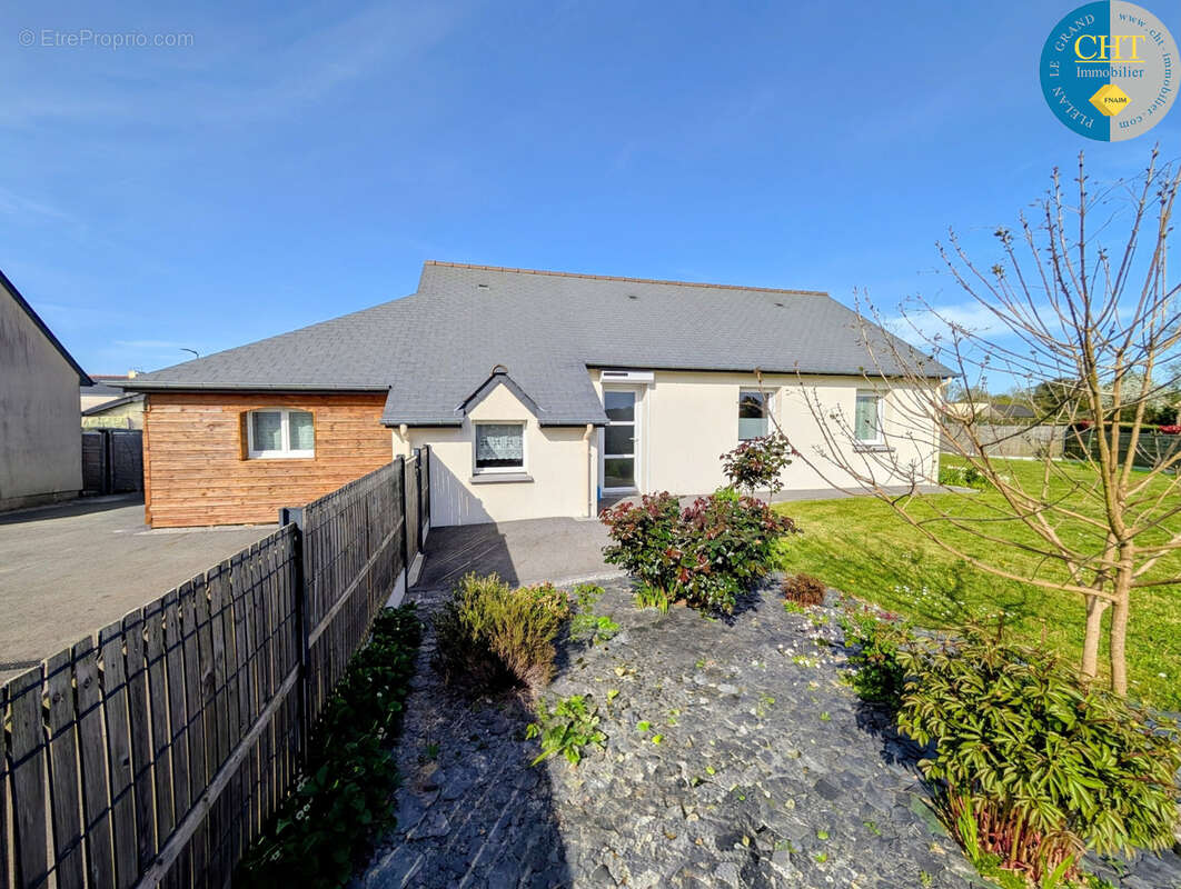 Maison à MAXENT