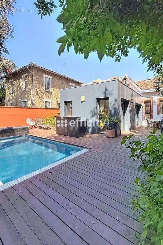 Maison 120 m² à Toulouse  - photo 2