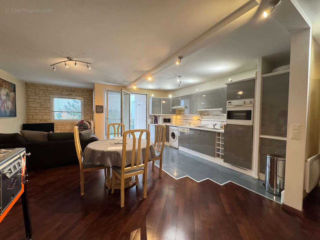 Appartement à CHENNEVIERES-SUR-MARNE