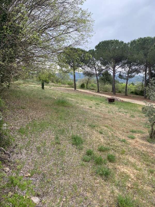 Terrain à CADENET