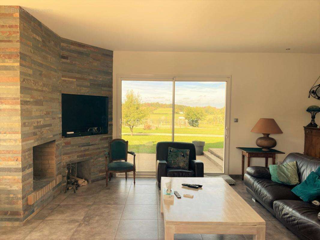 Maison à COULOMMIERS