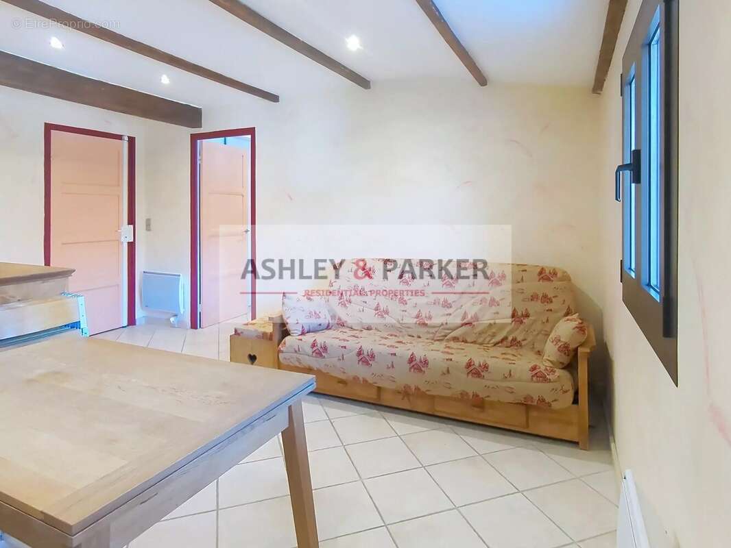 Appartement à SAINT-ETIENNE-DE-TINEE