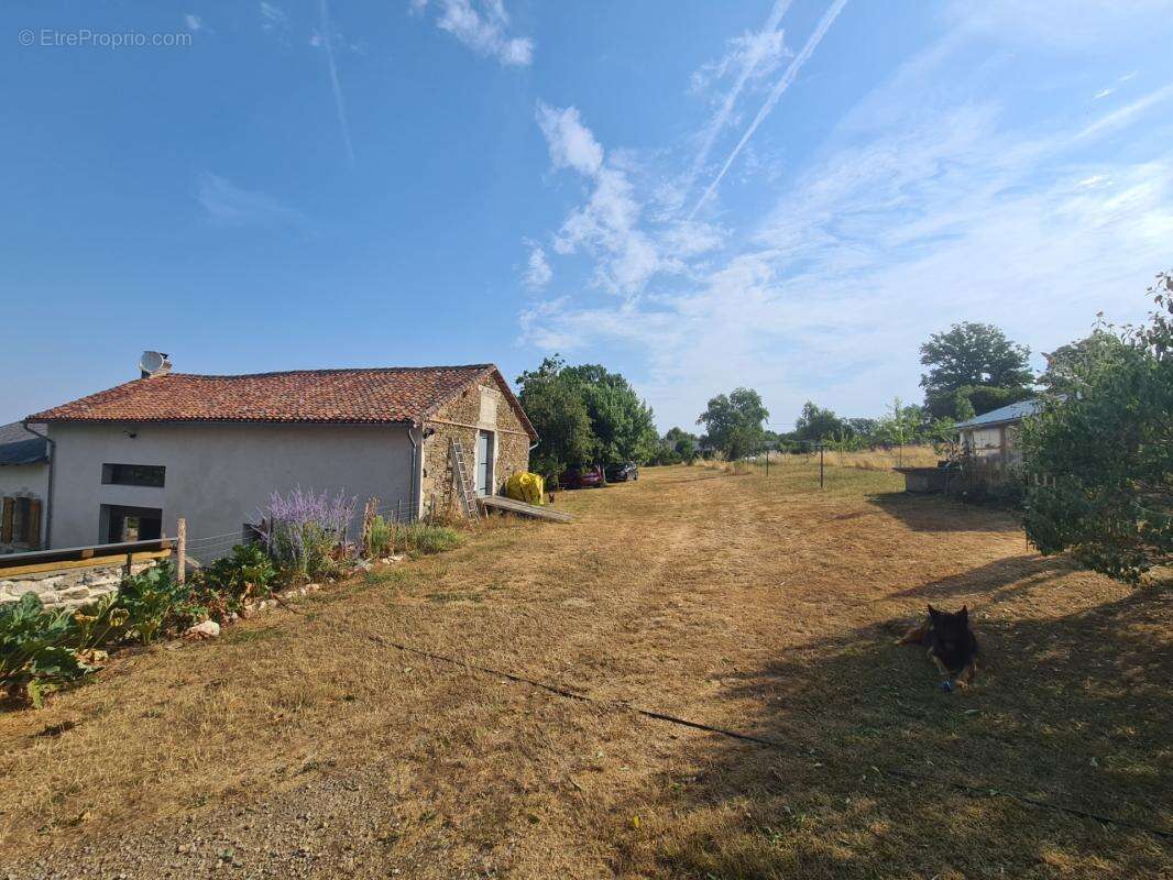 Maison 5 pces, 100 m² – Grange 85 m² – Terrain 5 250 m² dont parcelle constructible – Châteauneuf-la-Forêt - photo 15