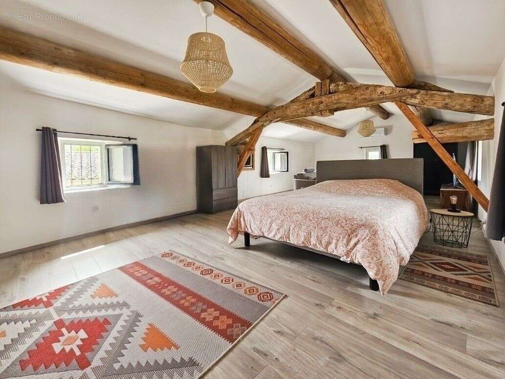 Maison à UZES