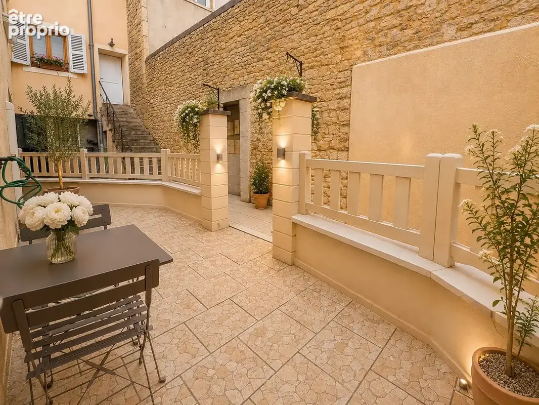 Maison à VILLEFRANCHE-SUR-SAONE