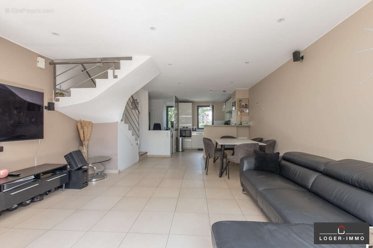 Appartement à NOGENT-SUR-MARNE