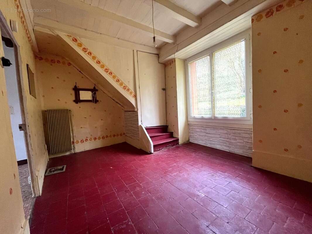 Maison à SAINT-VICTOR-SUR-OUCHE