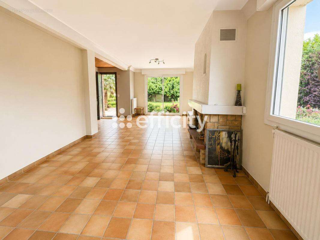 Maison 130 m² à Pire-Sur-Seiche  - photo 5
