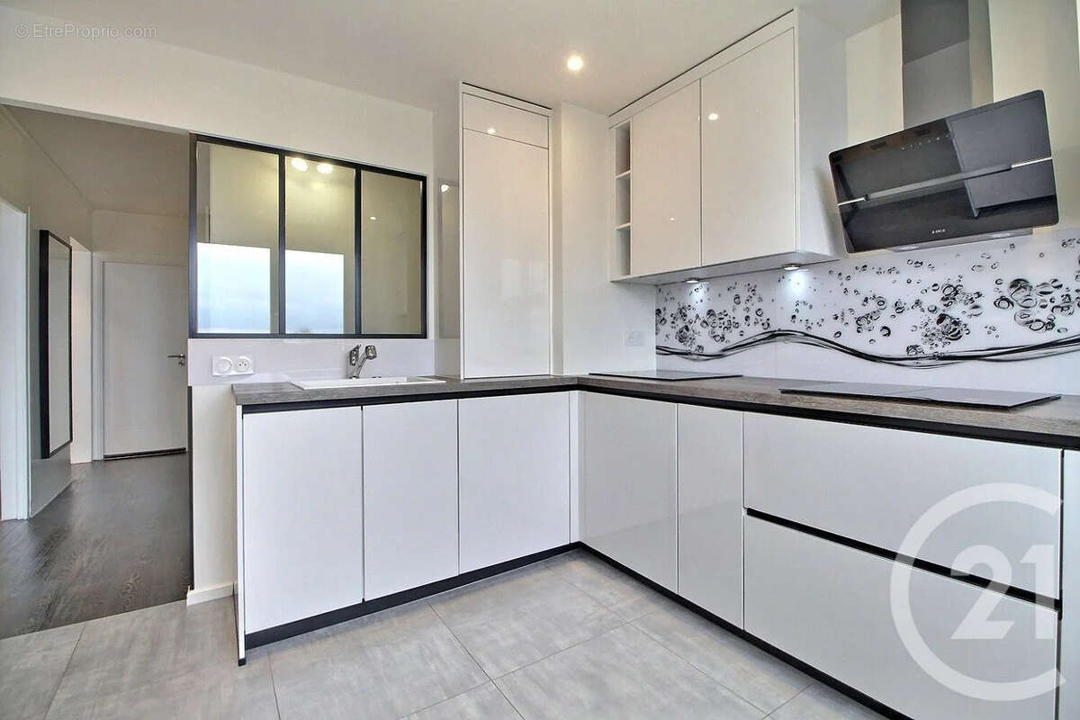 Appartement à EVIAN-LES-BAINS