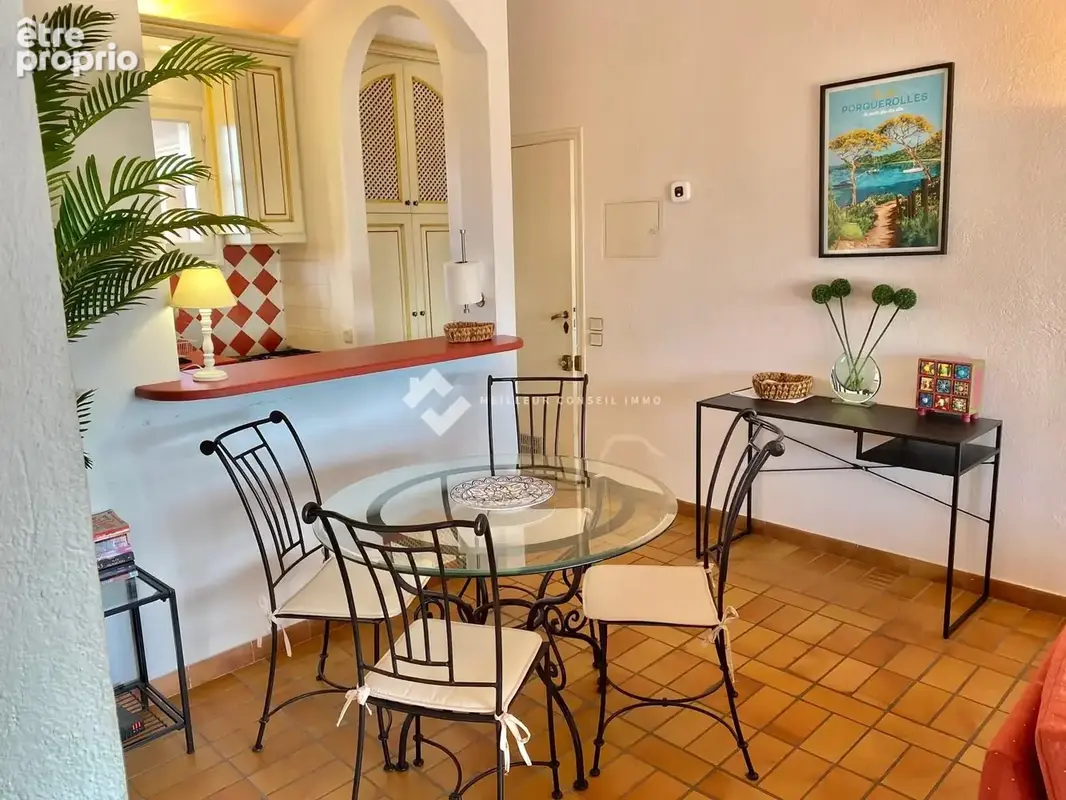 Appartement 3 pièces 47 m² à vendre à Grimaud (83310) - photo 2